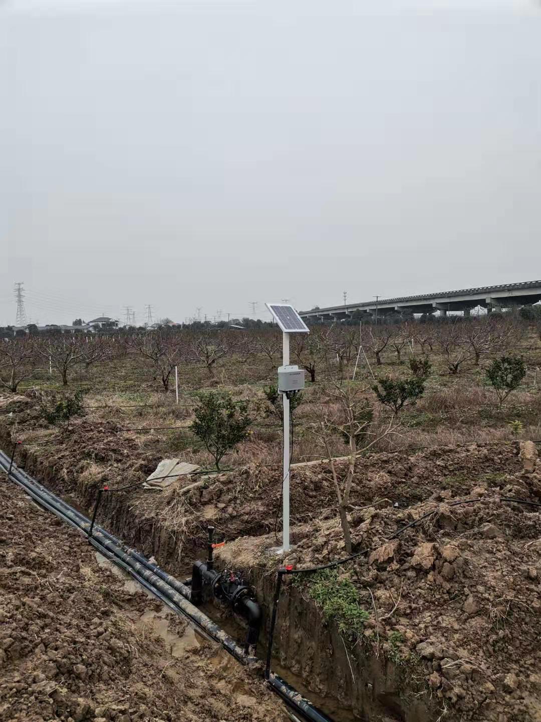 湖南農(nóng)業(yè)水肥一體化灌溉,湖南別墅庭院智能灌溉,長沙沁園灌溉有限公司,湖南足球場噴灌,長沙足球場噴灌,足球場噴灌,足球場灌溉,長沙足球場灌溉,湖南足球場灌溉